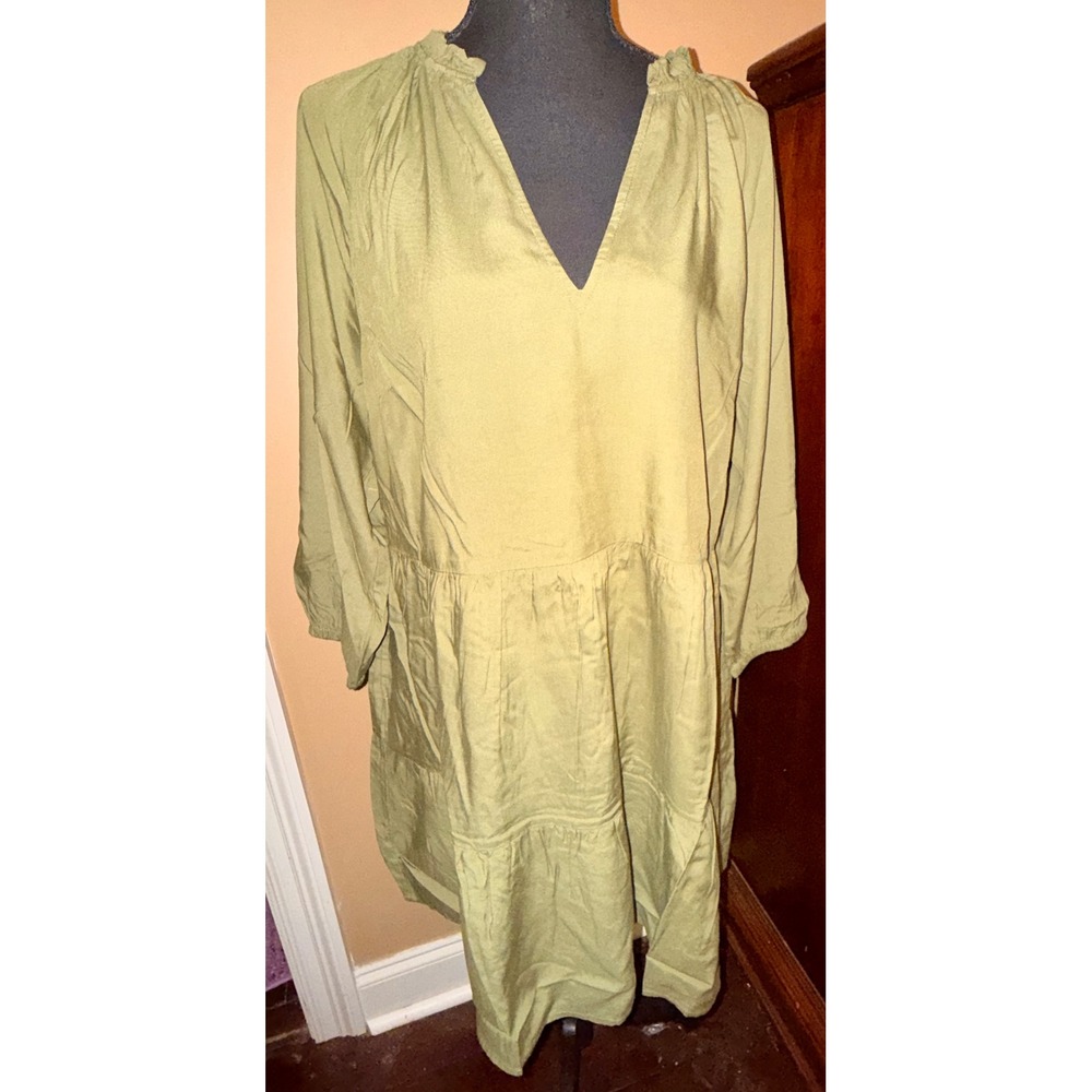 The Drop Caralyn Mirand Dress Womens Large Olive Green NEW Tiered Mini V-Neck